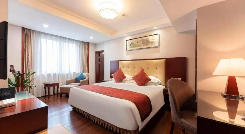 Bed in Shaoxing Yintai Hotel