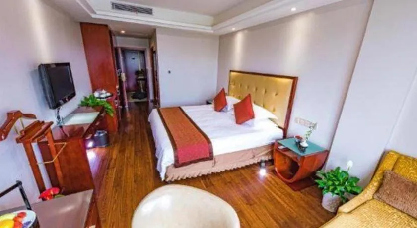Bed in Shaoxing Yintai Hotel
