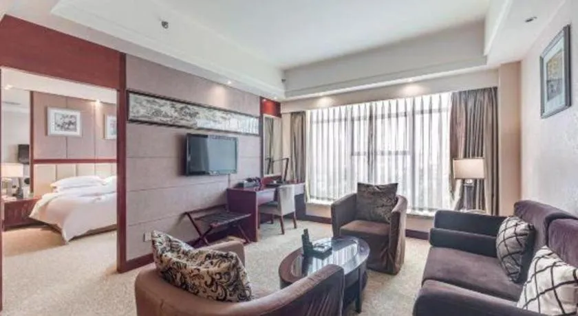 Bed in Chengdu Yinsheng International Hotel