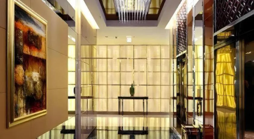 Chengdu Yinsheng International Hotel