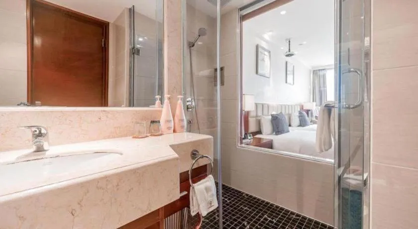 Chengdu Yinsheng International Hotel