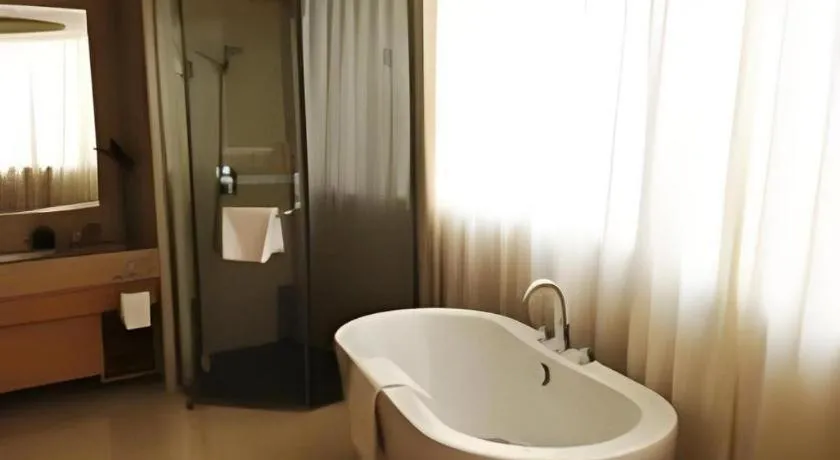 Chengdu Yinsheng International Hotel