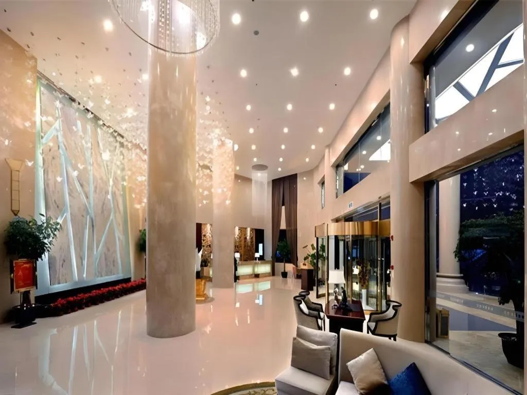 Chengdu Yinsheng International Hotel