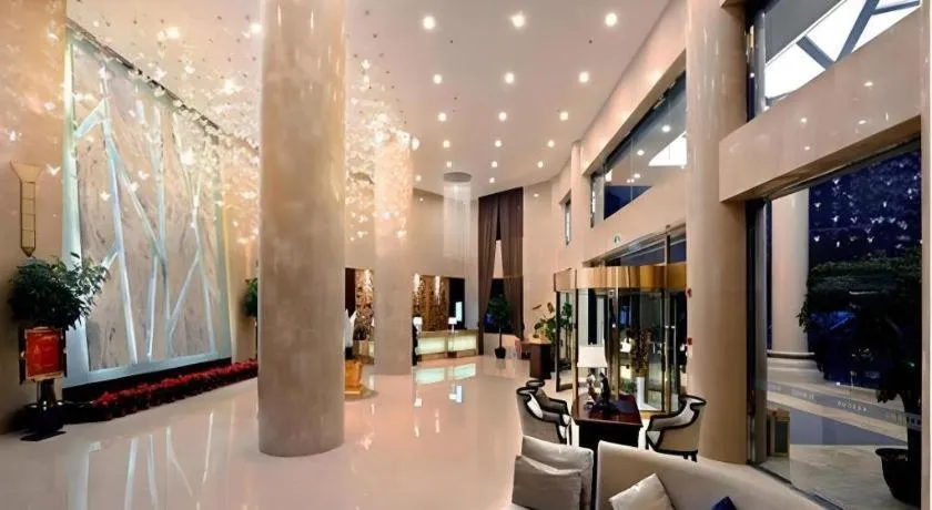 Chengdu Yinsheng International Hotel