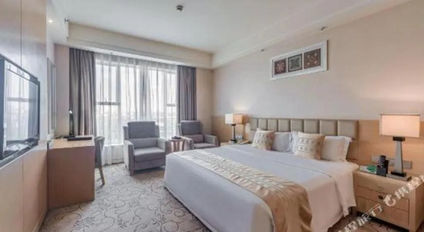 Bed in Chengdu Yinsheng International Hotel