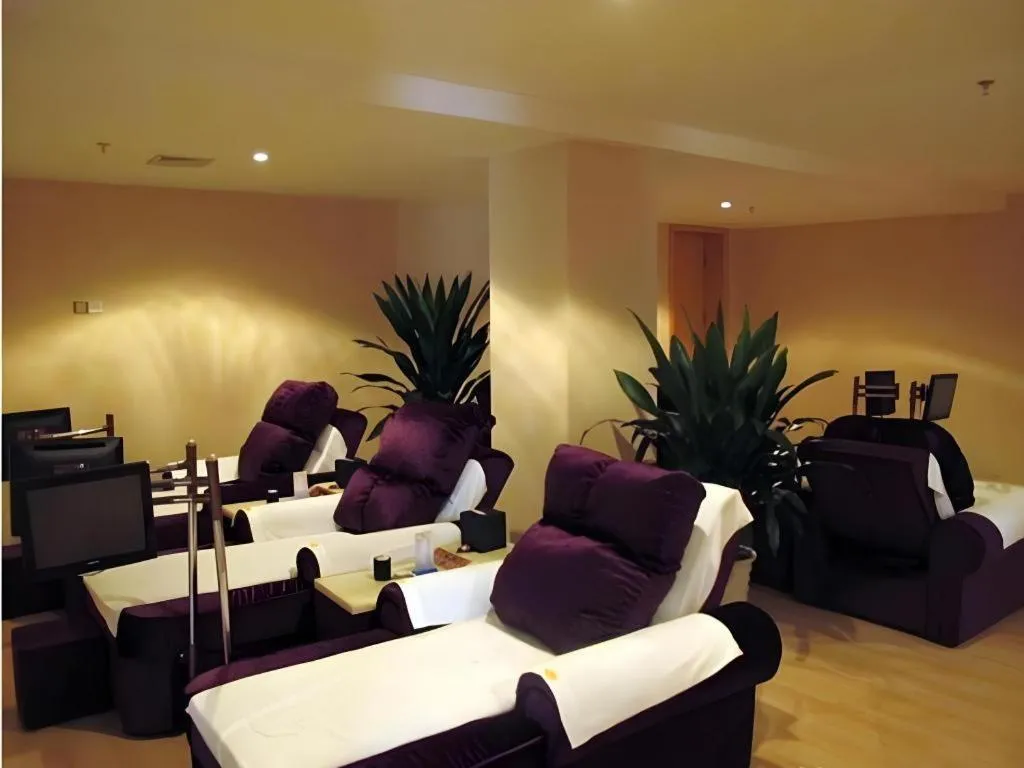 Chengdu Yinsheng International Hotel