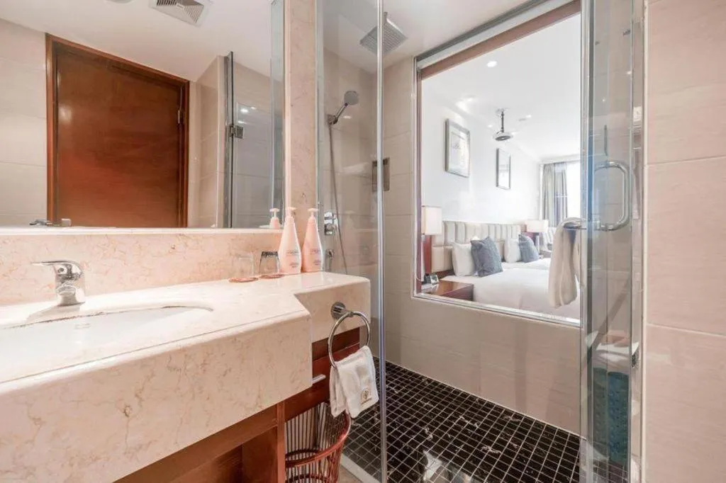 Chengdu Yinsheng International Hotel