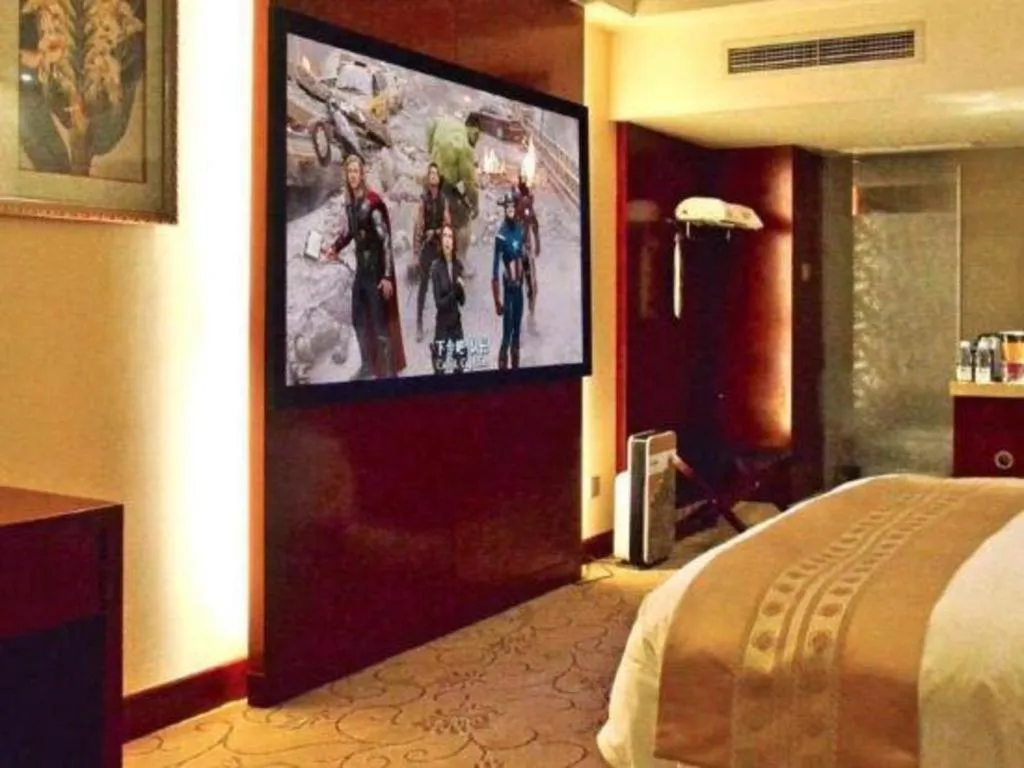 Bed in Chengdu Yinsheng International Hotel