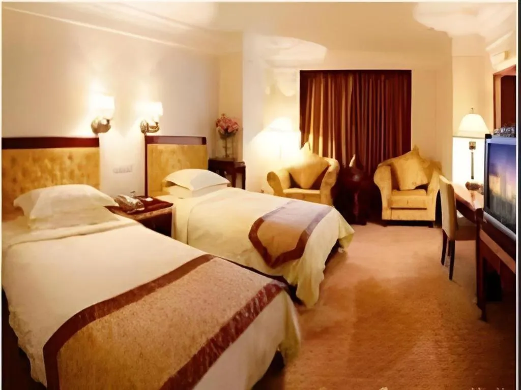 Bed in Dongying Dongsheng Hotel