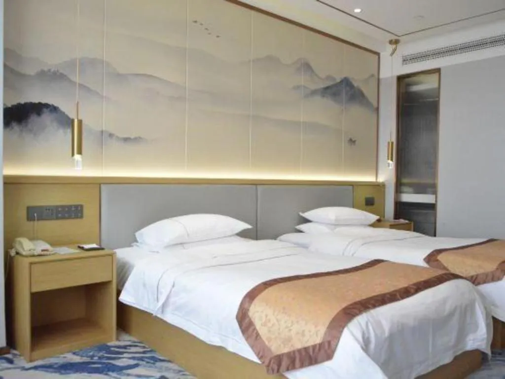 Bed in Dongying Dongsheng Hotel