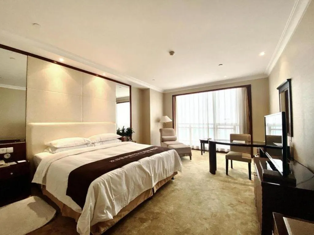 Bed in Dongying Dongsheng Hotel
