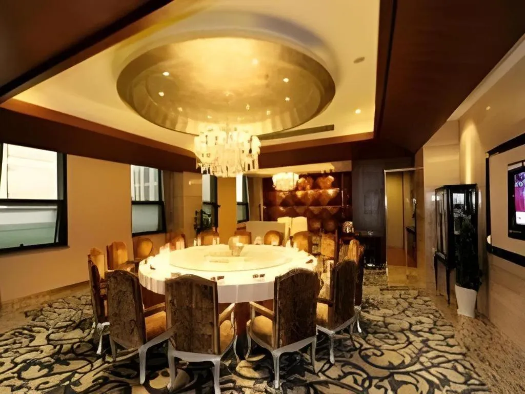 Ningbo East Shipu Hotel