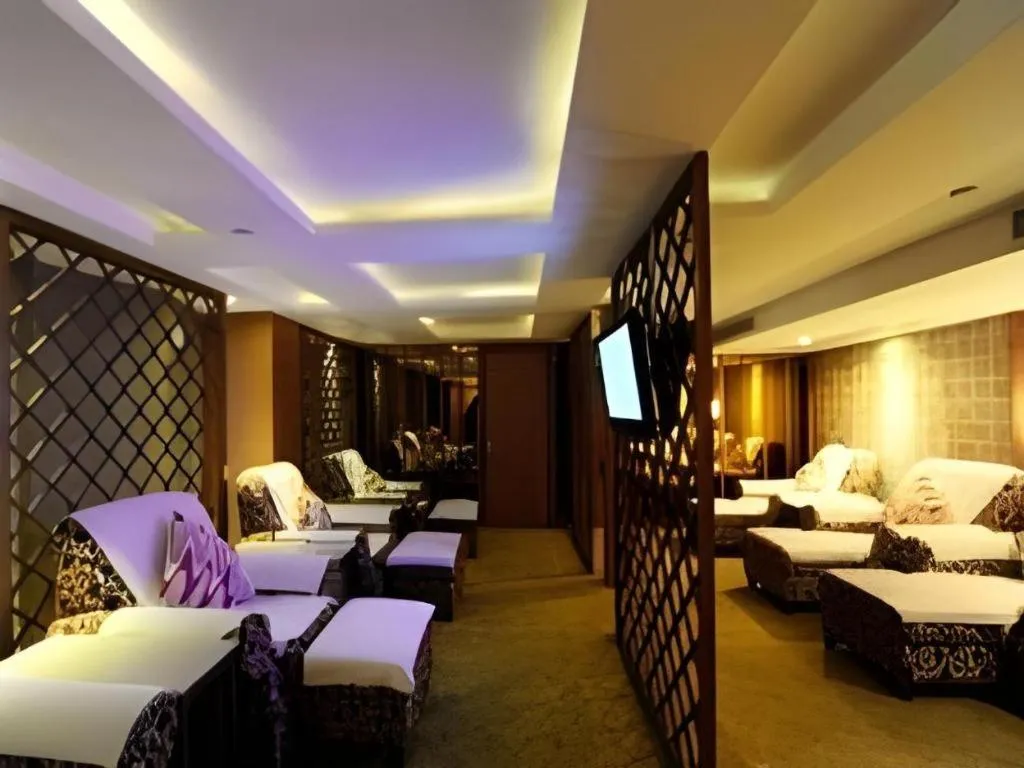 Ningbo East Shipu Hotel