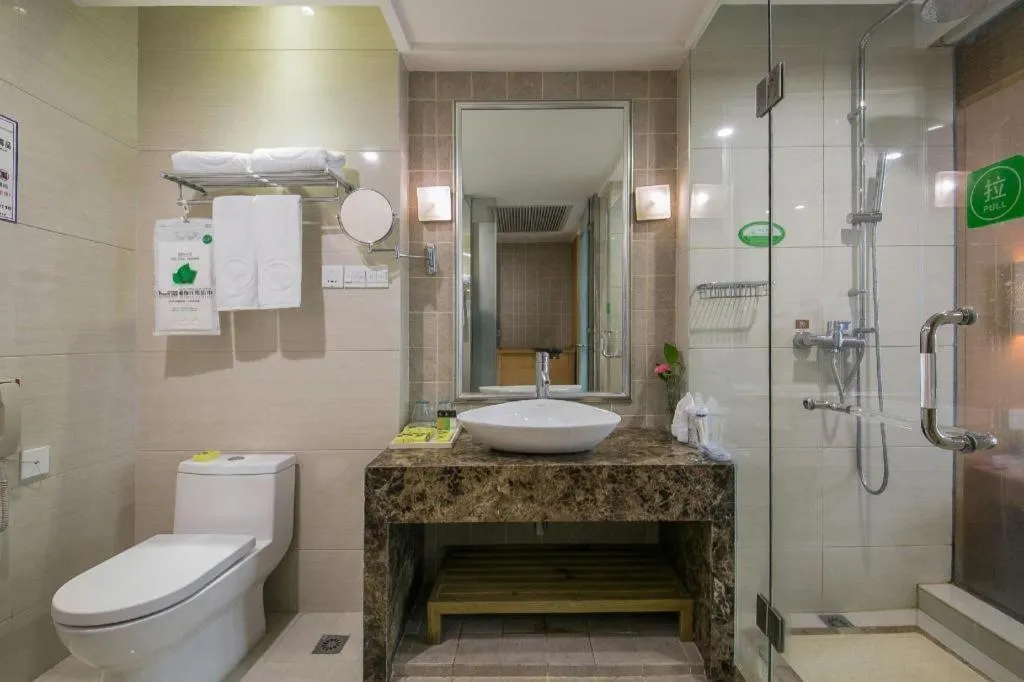 Ningbo East Shipu Hotel