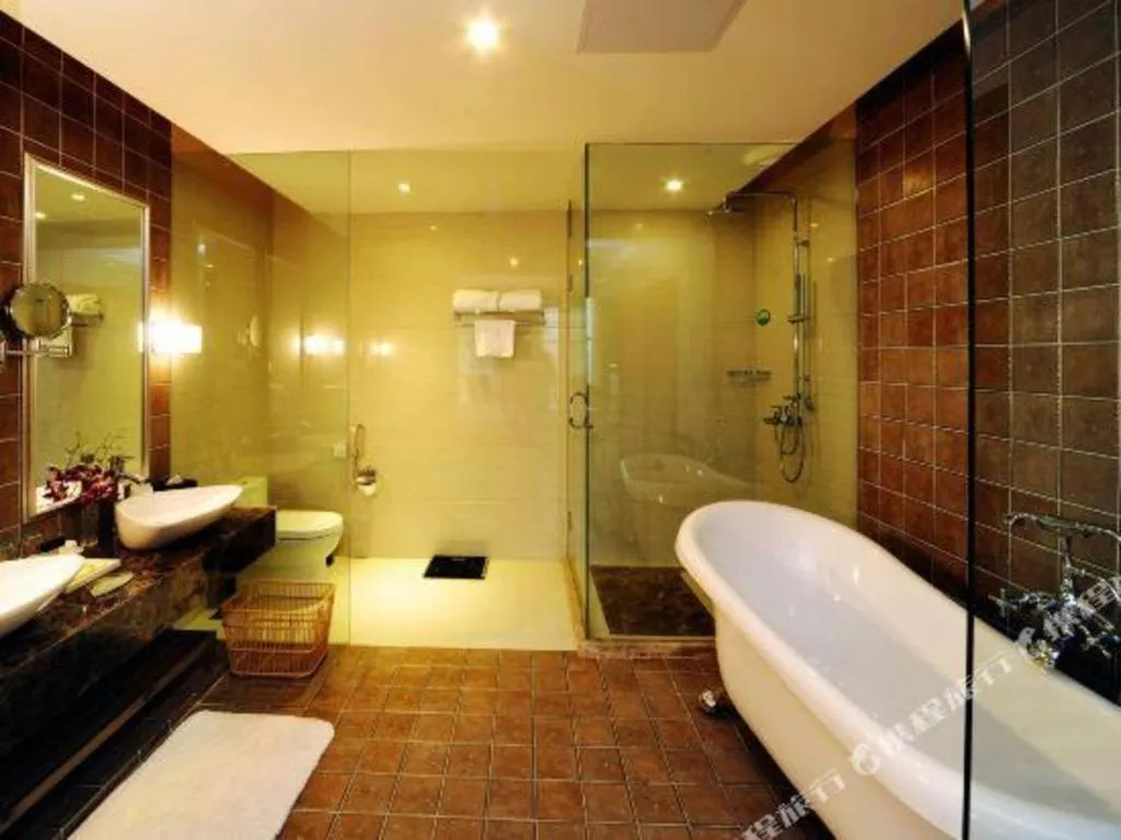 Ningbo East Shipu Hotel