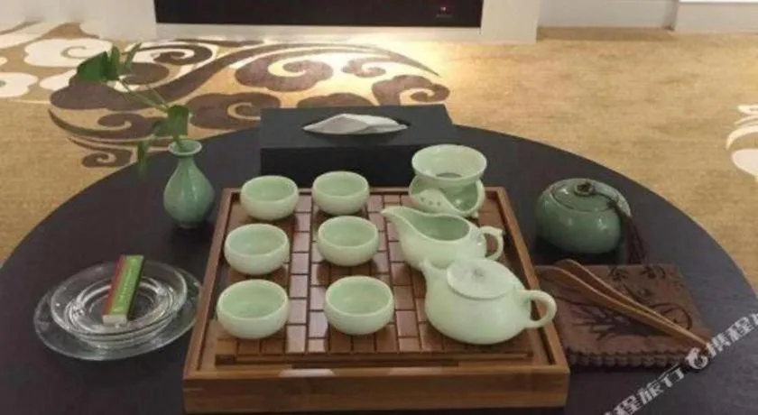 Ningbo East Shipu Hotel