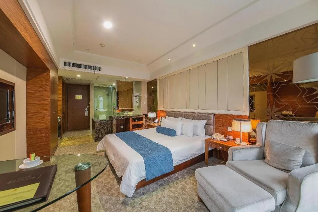 Bed in Ningbo East Shipu Hotel