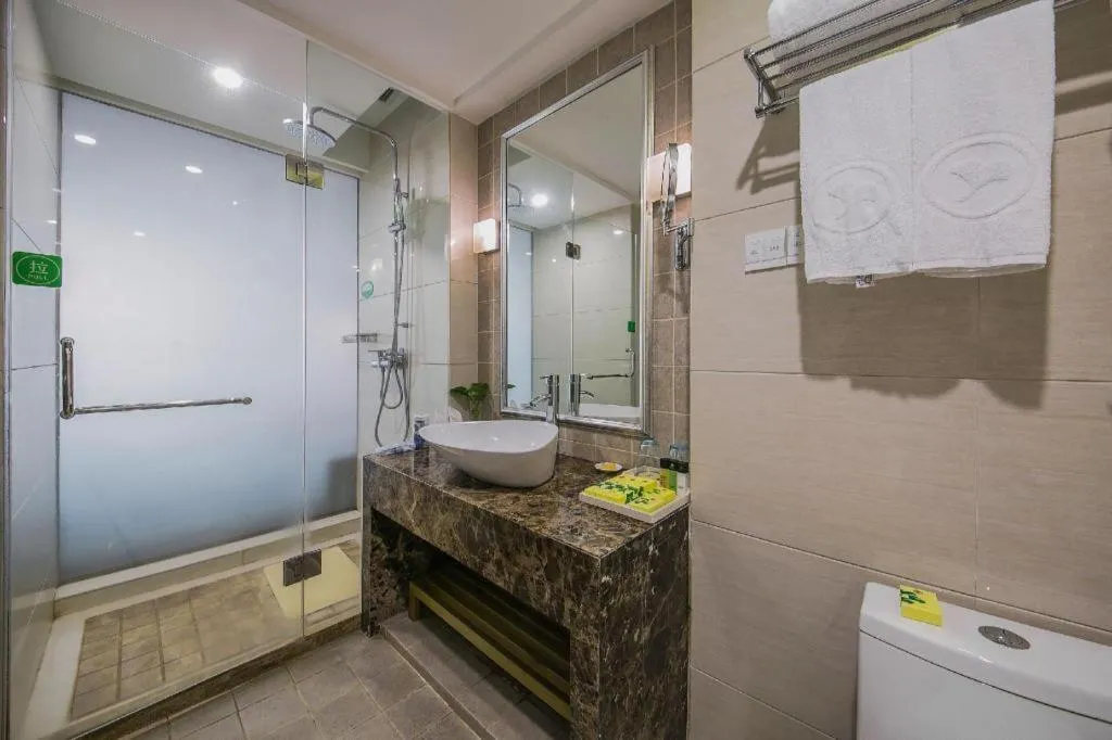 Ningbo East Shipu Hotel