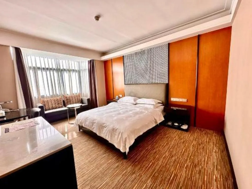 Bed in Lian Yun Hotel