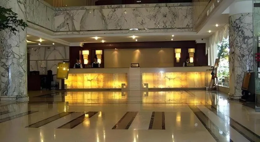 Lian Yun Hotel