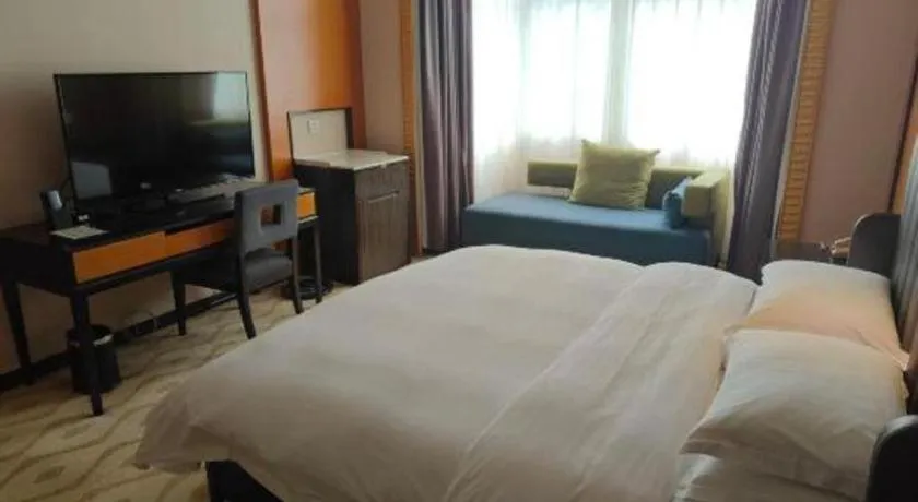 Bed in Lian Yun Hotel