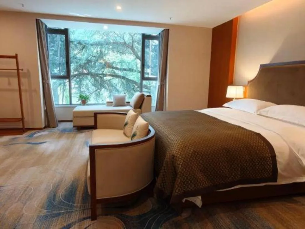 Bed in Lian Yun Hotel