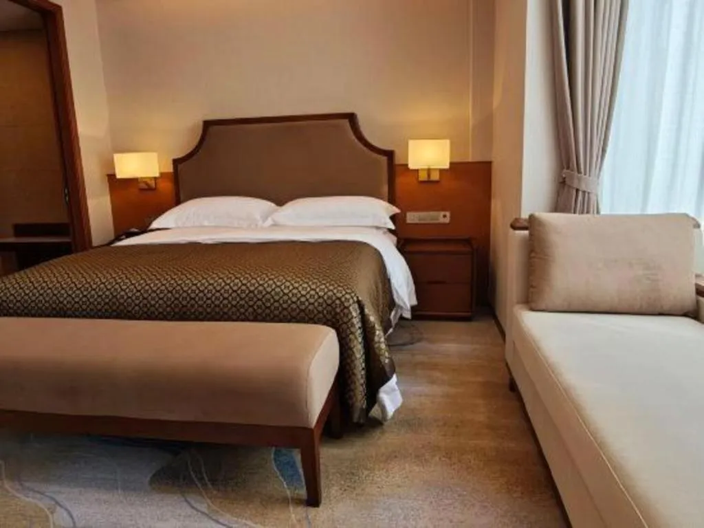 Bed in Lian Yun Hotel