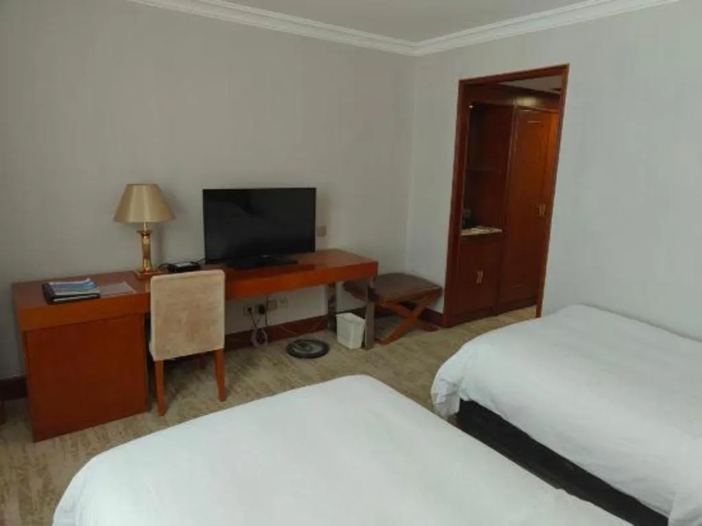 Bed in Lian Yun Hotel