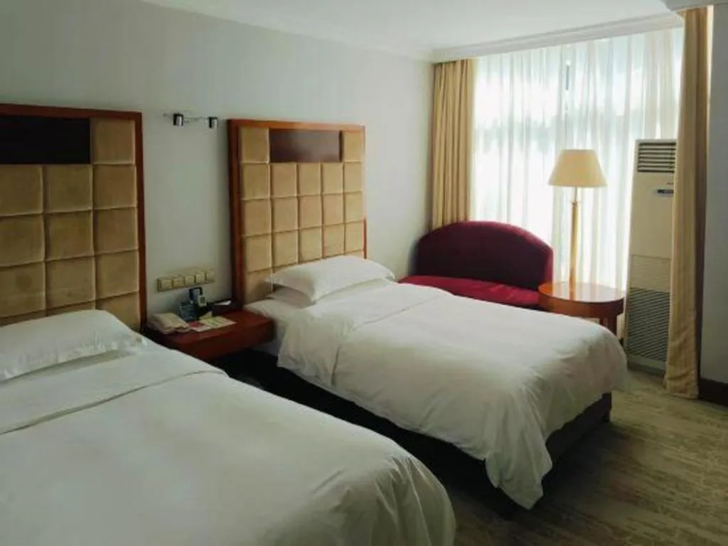 Bed in Lian Yun Hotel