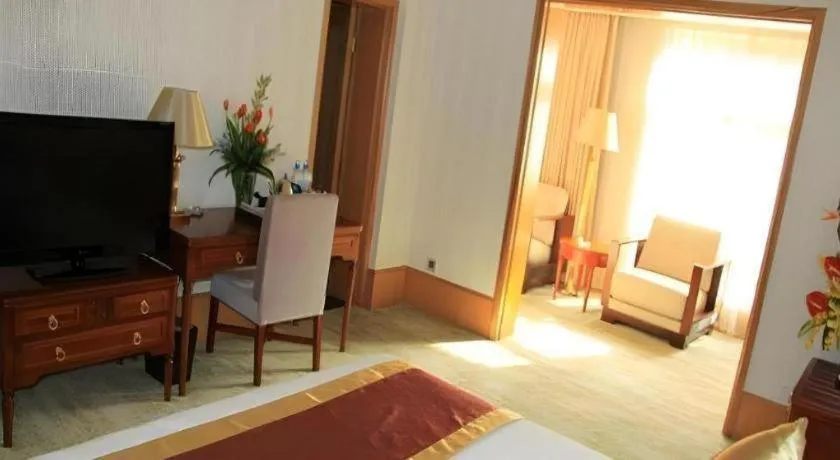 Bed in Lian Yun Hotel