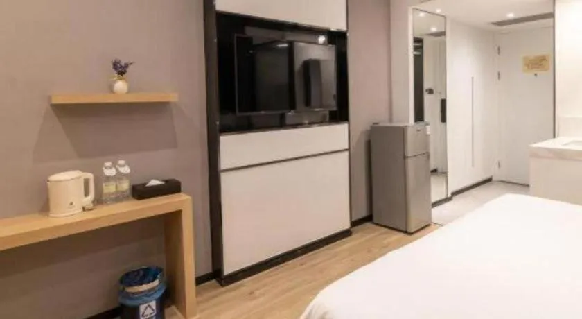 Bed in Huzhou Zhebei Hotel