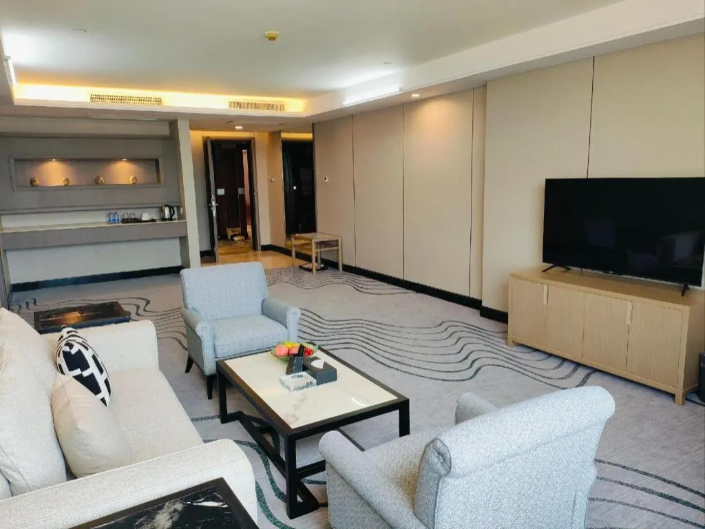 Centenio International Hotel