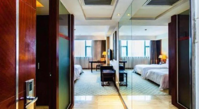 Bed in Centenio International Hotel