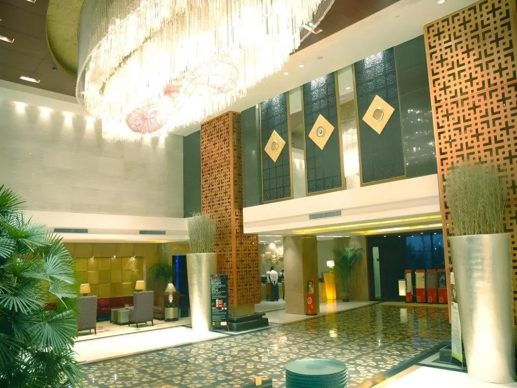 Centenio International Hotel