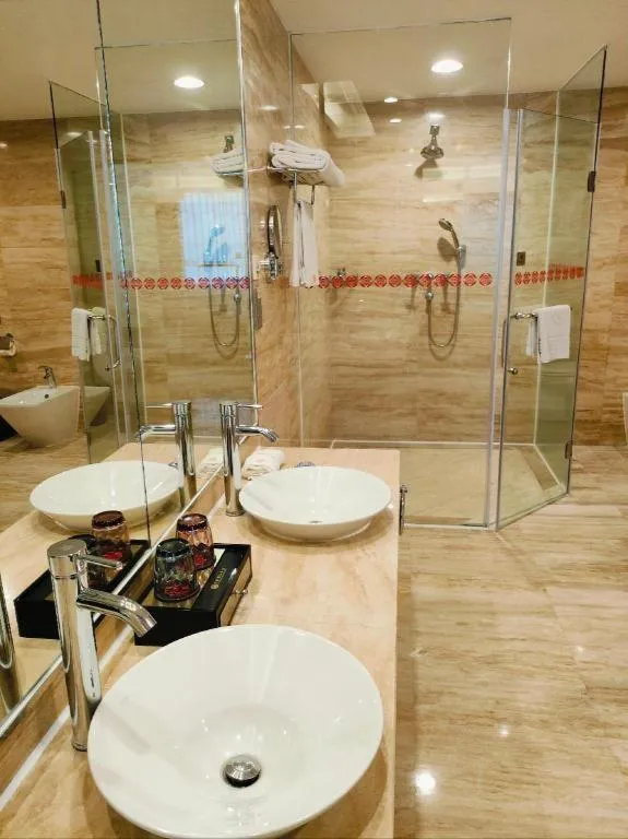 Centenio International Hotel