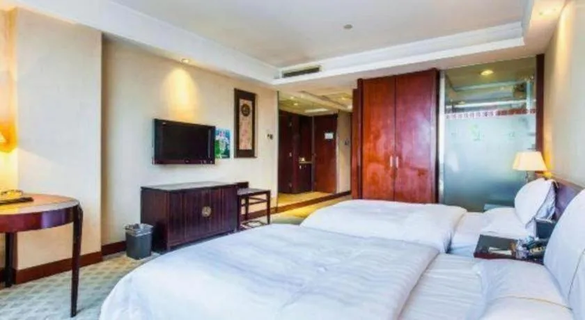 Bed in Centenio International Hotel