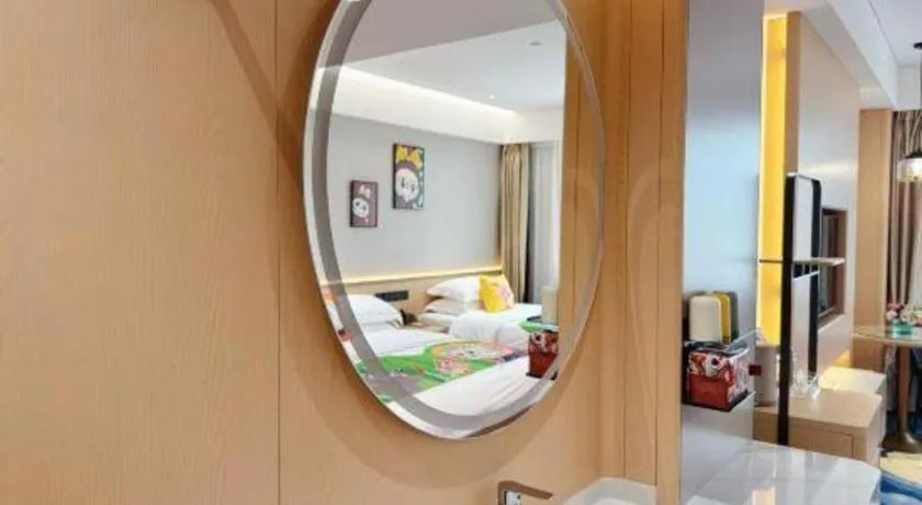 Bed in Kunming Zhong Huang Hotel