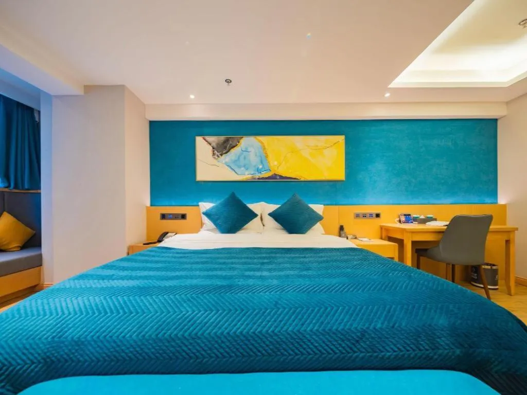 Bed in Xian Katie Eastman Hotel