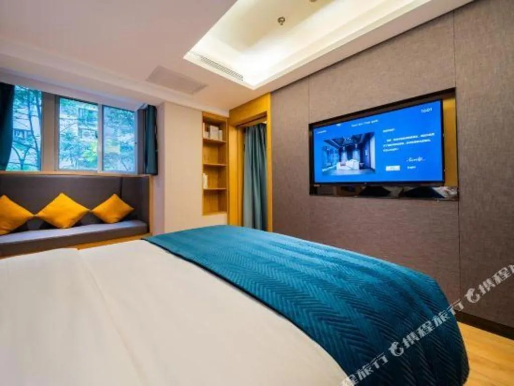 Bed in Xian Katie Eastman Hotel