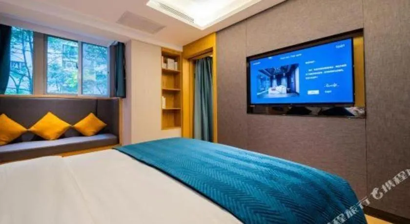 Bed in Xian Katie Eastman Hotel