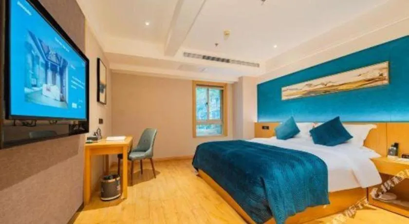 Bed in Xian Katie Eastman Hotel