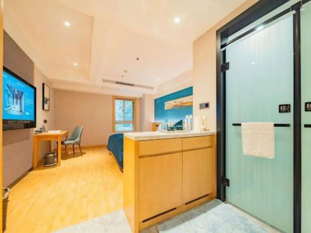 Bed in Xian Katie Eastman Hotel