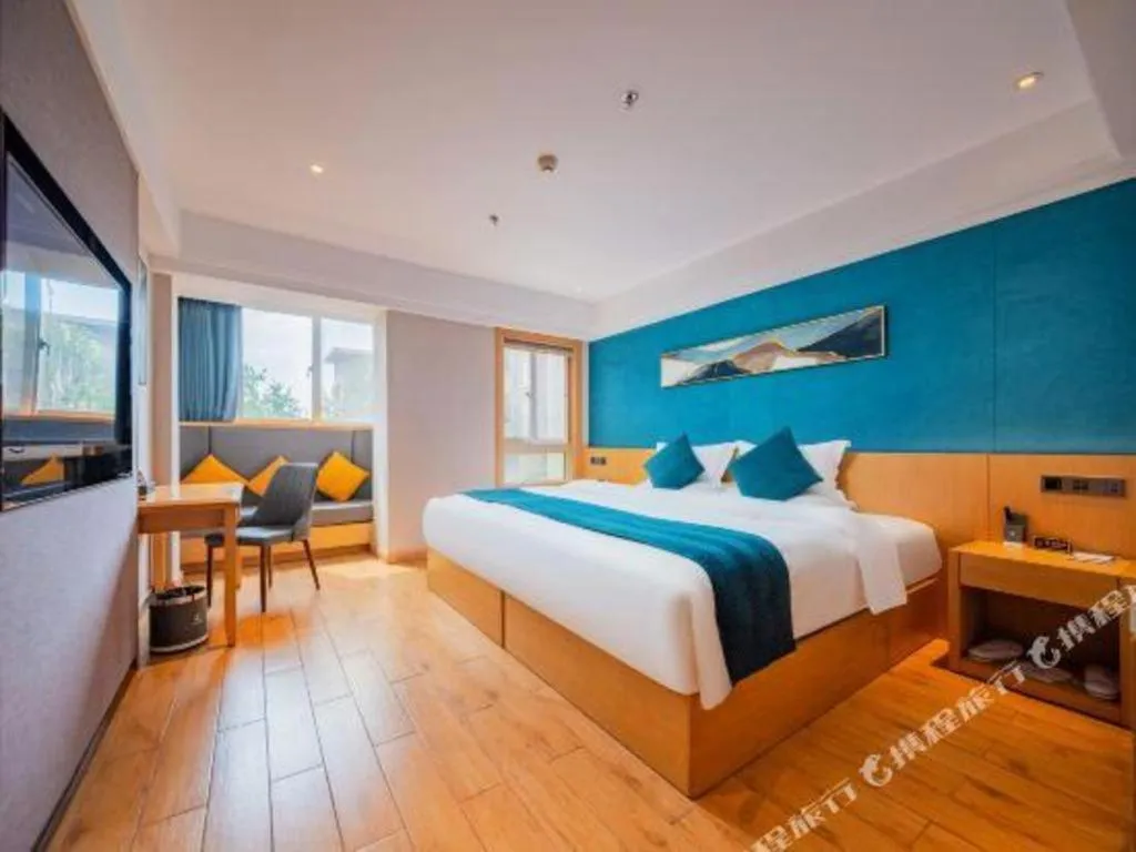 Bed in Xian Katie Eastman Hotel