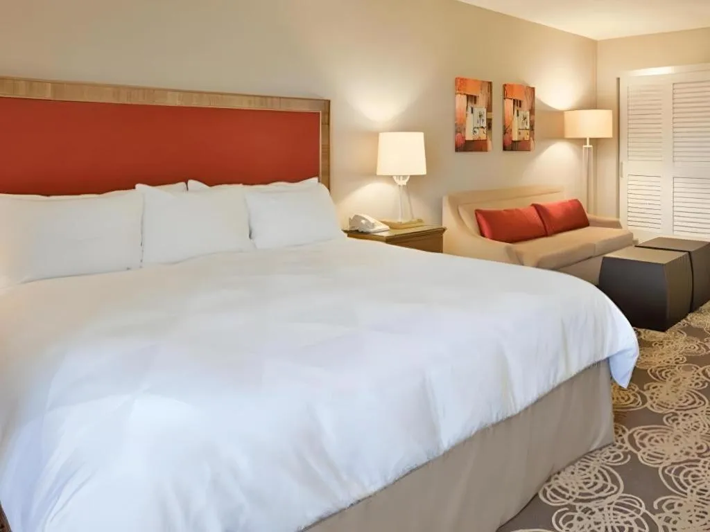 Bed in Hotel San Diego-Rancho Bernardo
