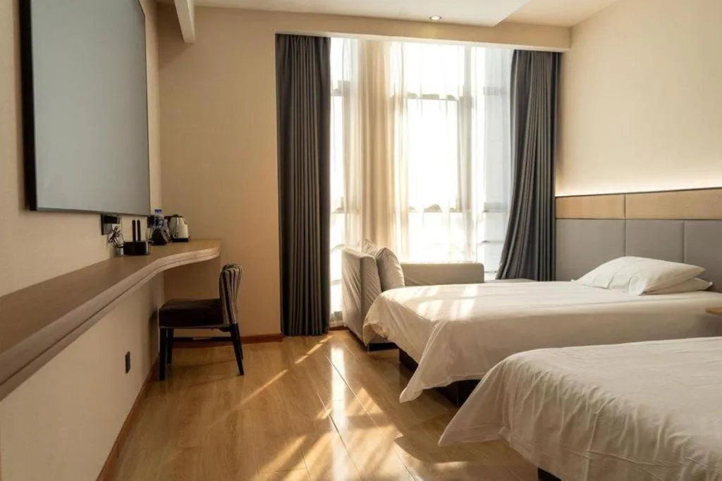 Bed in Xian I-OPAL Hotel