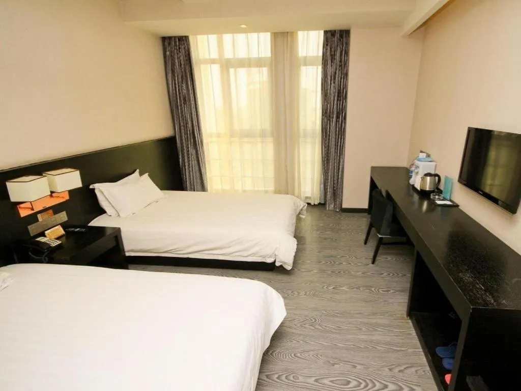 Bed in Xian I-OPAL Hotel