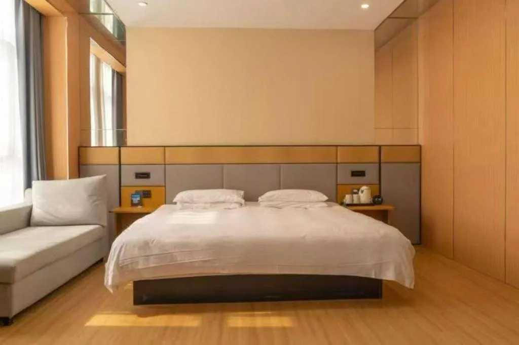 Bed in Xian I-OPAL Hotel