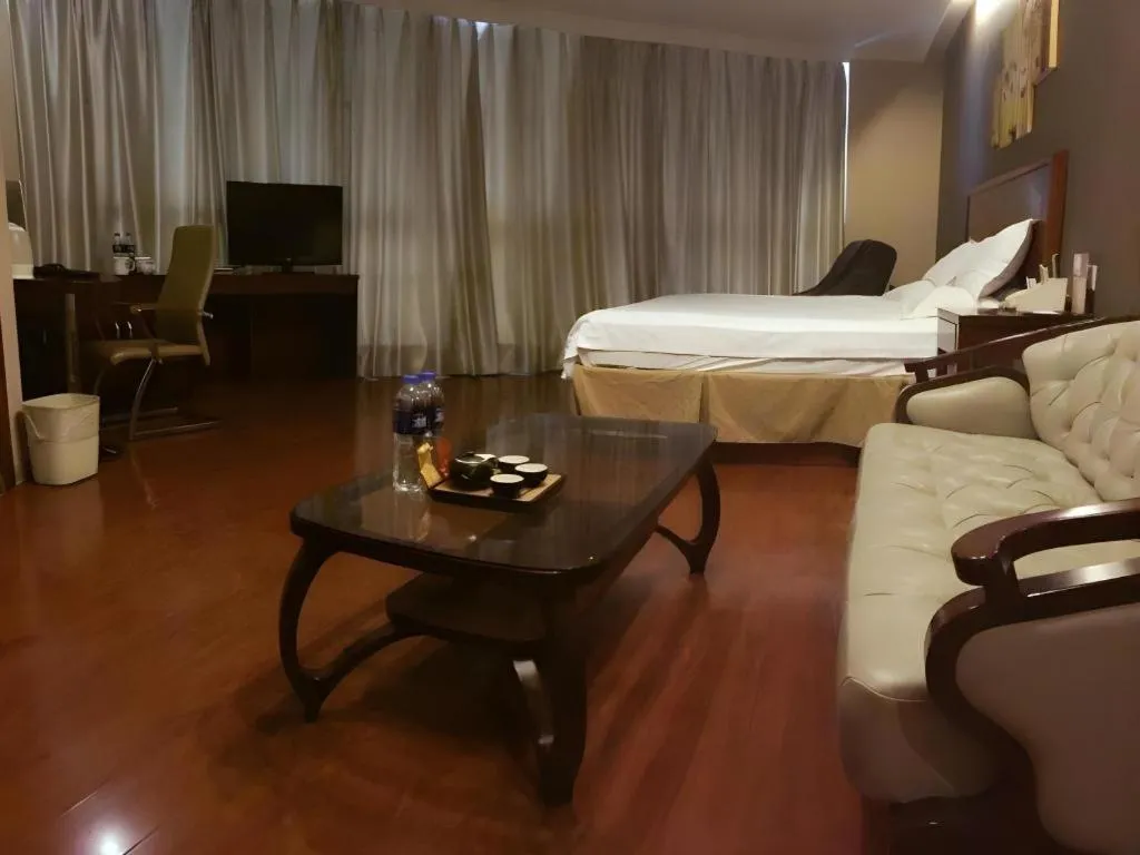 Bed in GreenTree Inn Shanghai Songjiang Xinqiao Jiuxin Road Express Hotel