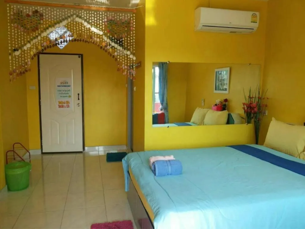 Bed in Baan Navy Kohlarn