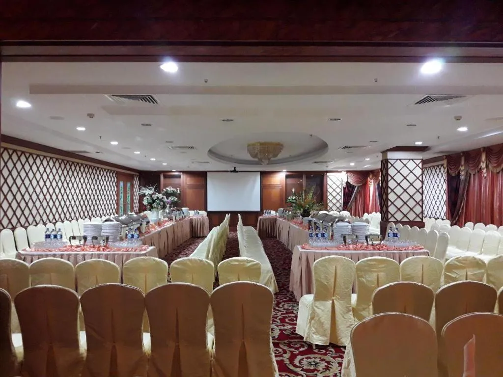 Kiulap Plaza Hotel